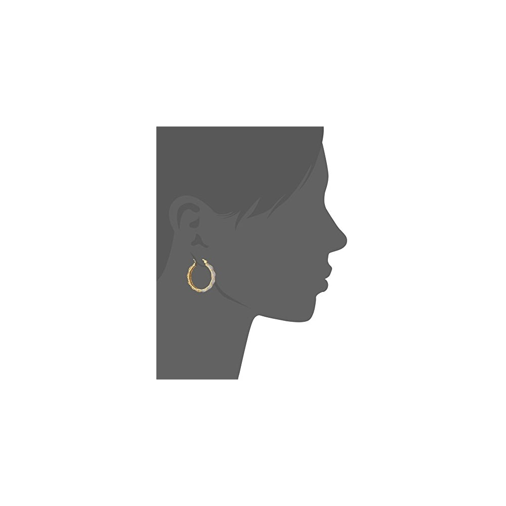 Aretes de argolla trenzados con diamantes de dos tonos