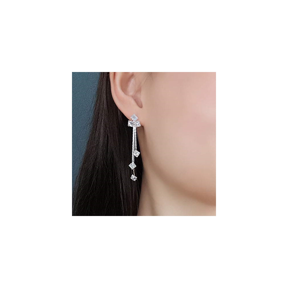 Aretes largos con circonita cúbica para mujer