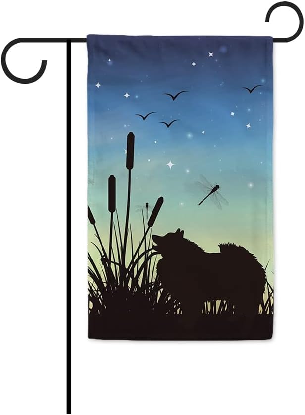 Bandera de Jardín Nocturna Silueta Keeshond y Libélula