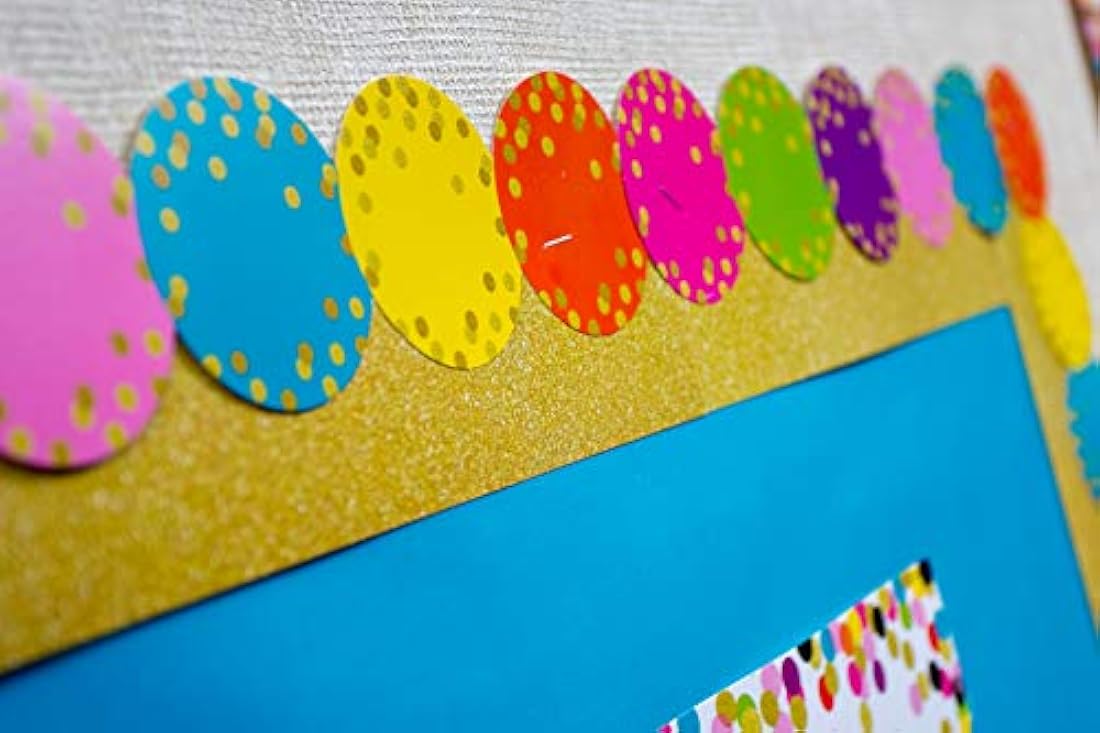 Borde de círculos de colores troquelados para carteleras