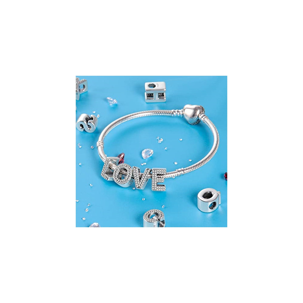 Dijes y Medallas de plata de ley con piedras cúbicas