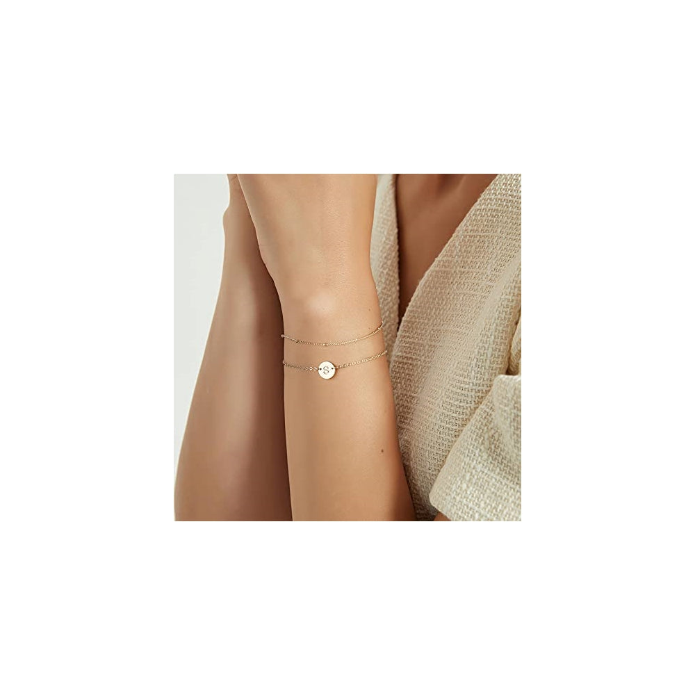 Pulseras y tobilleras de oro con iniciales para mujer