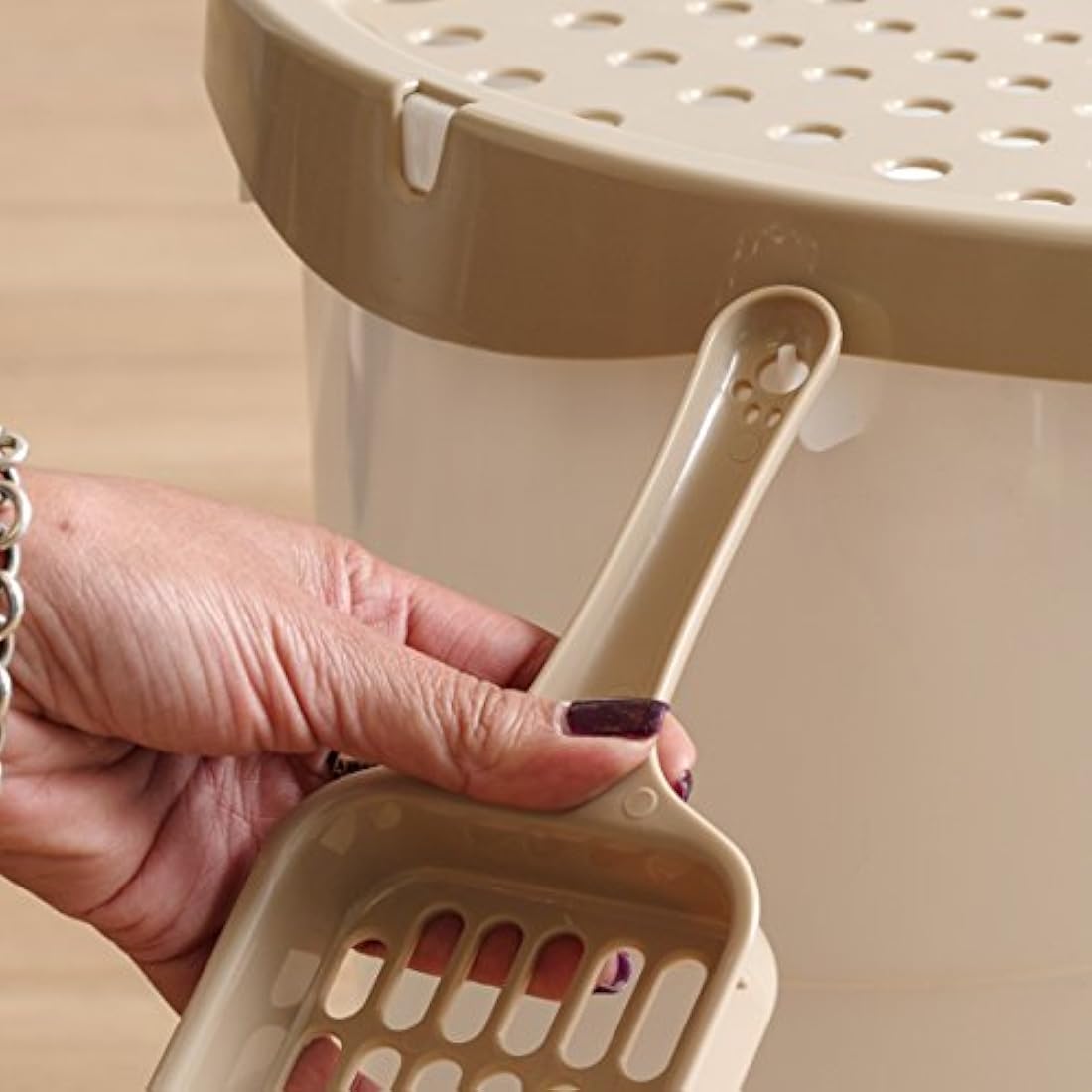 Caja de arena para gatos de entrada superior con pala