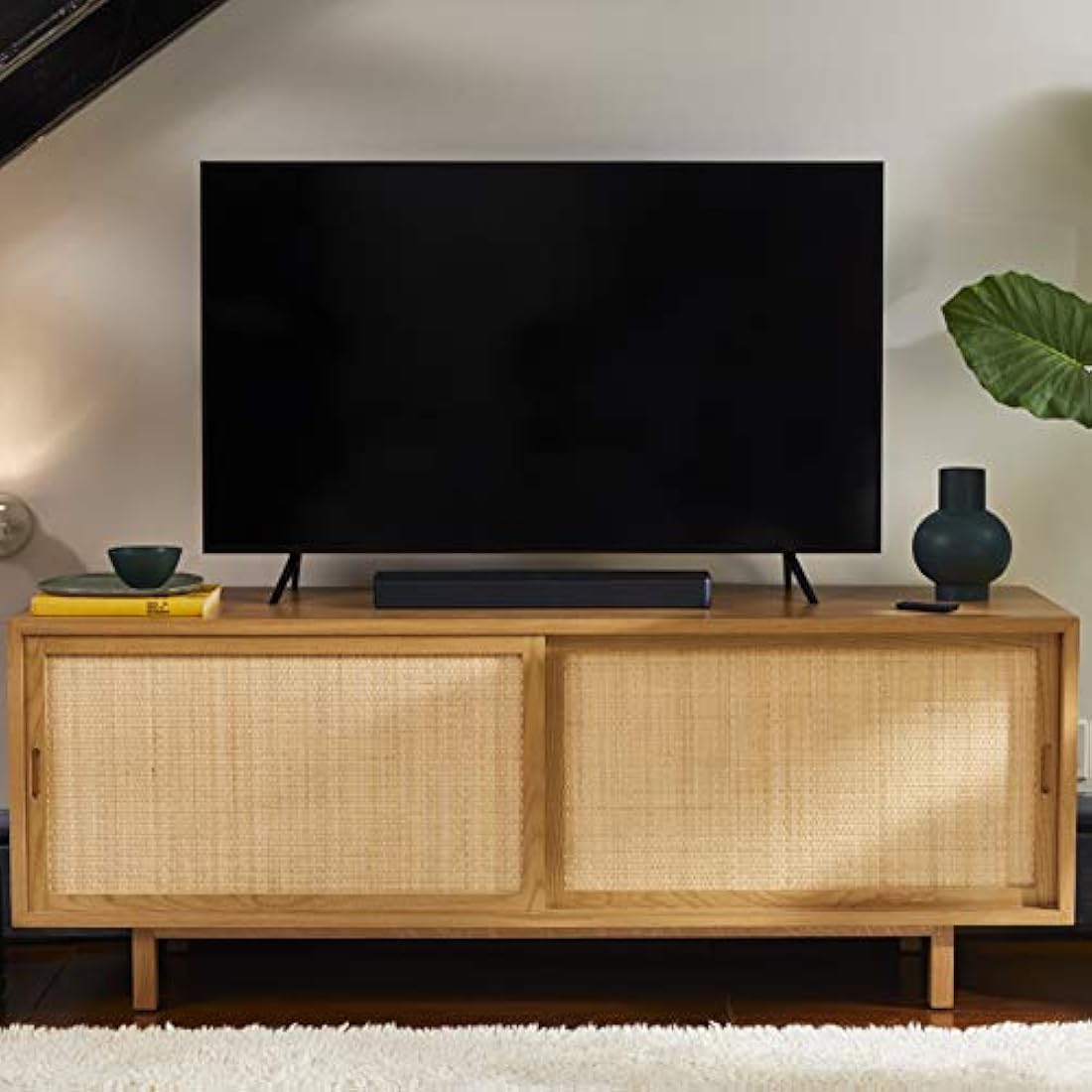 Pequeña barra de sonido con conectividad Bluetooth