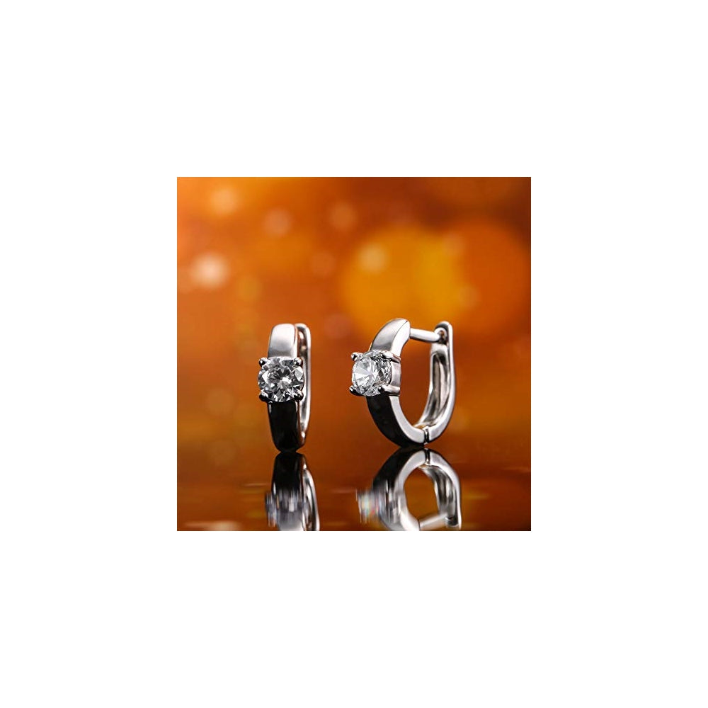 Aretes de circonita cúbica chapados en oro de 18 quilates