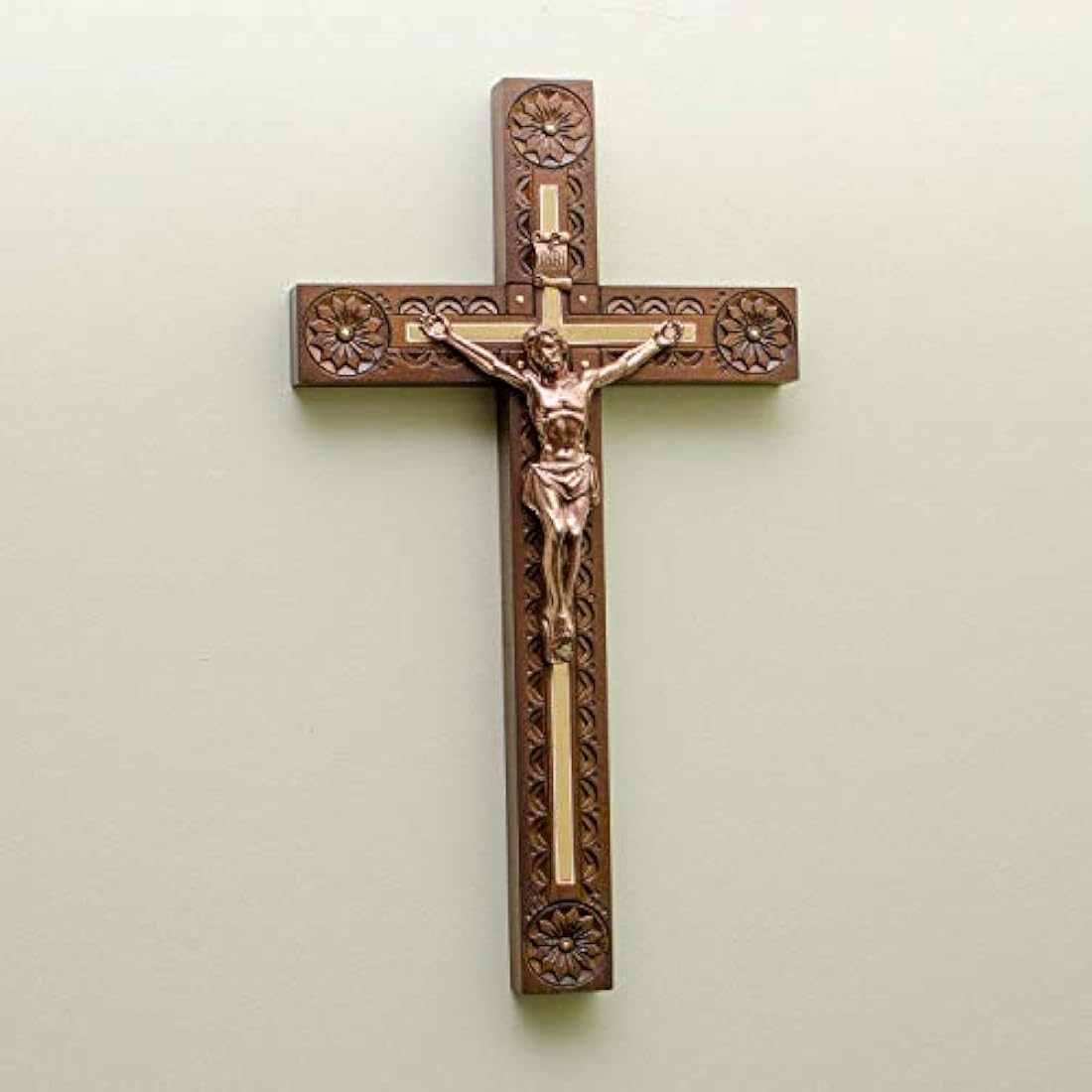 Crucifijo de pared hecho a mano