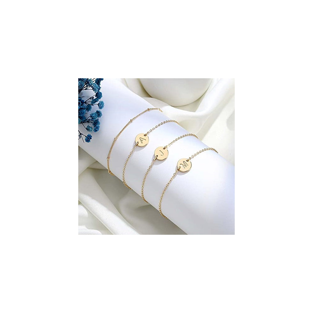Pulseras y tobilleras de oro con iniciales para mujer