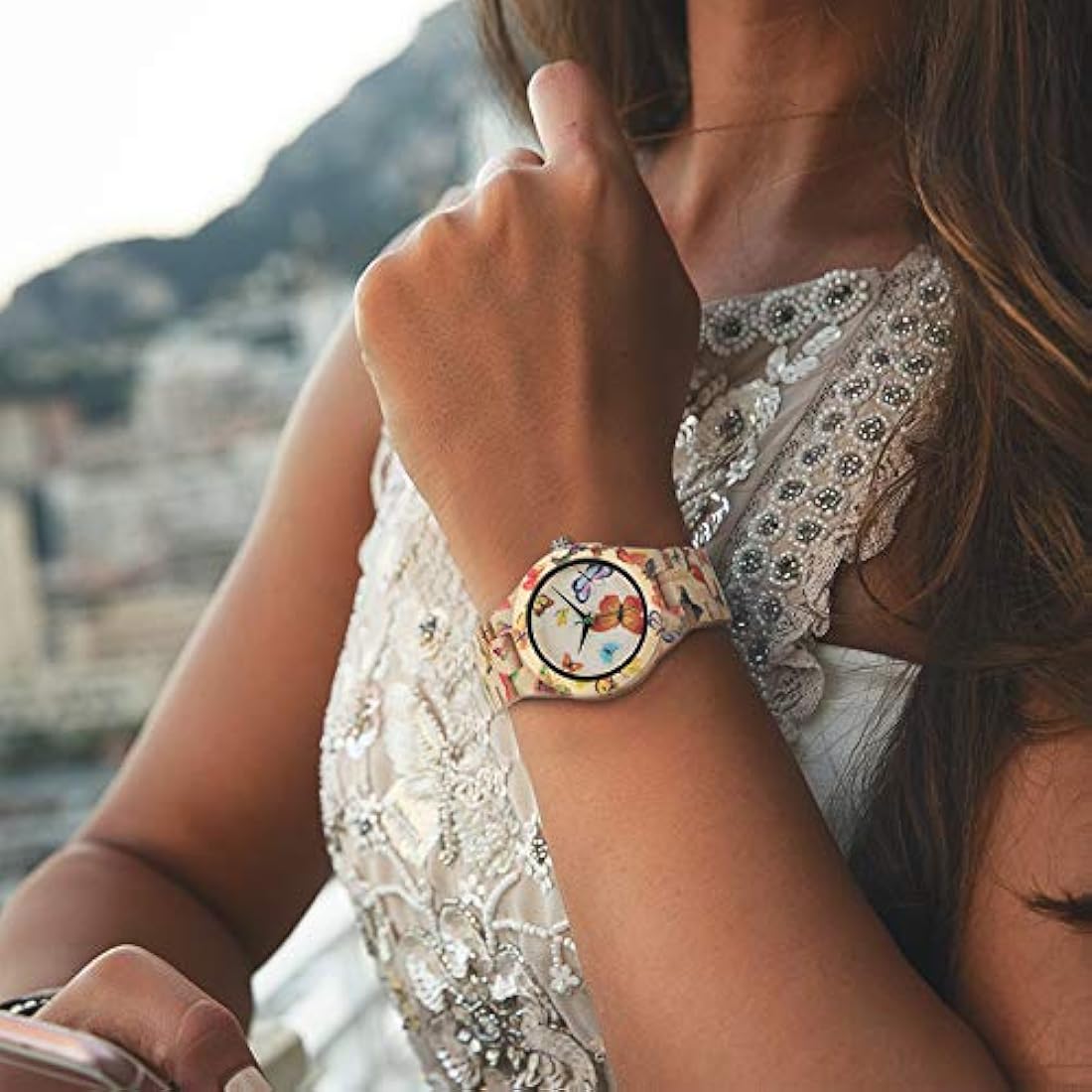 Reloj de bambú para mujer Mariposa grabado casuales