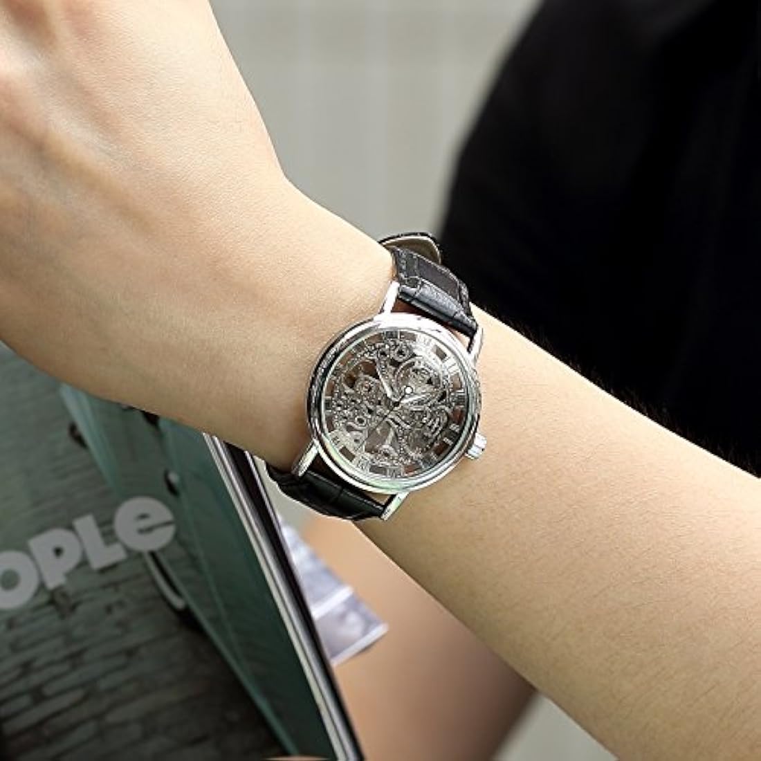 Reloj de pulsera mecánico para hombres, mano de esqueleto