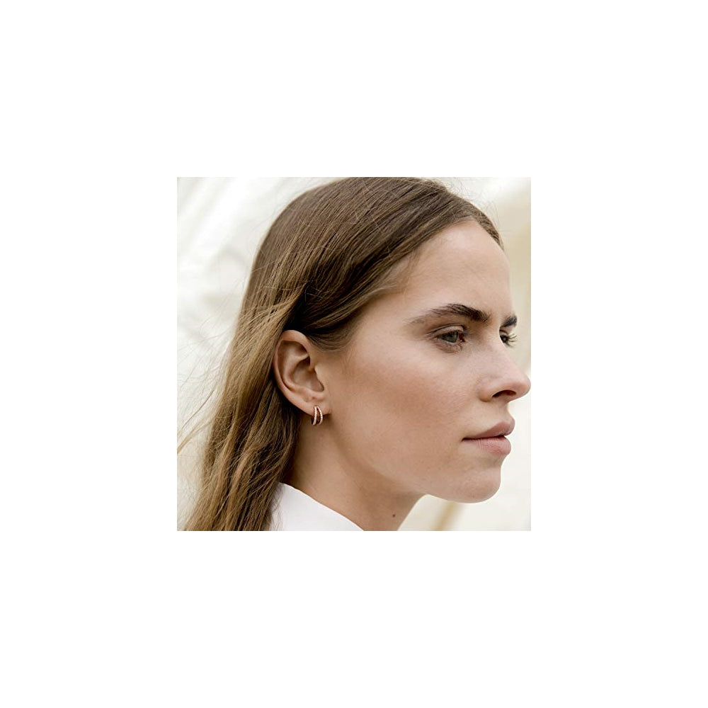 Aretes de medio aro de plata para mujeres