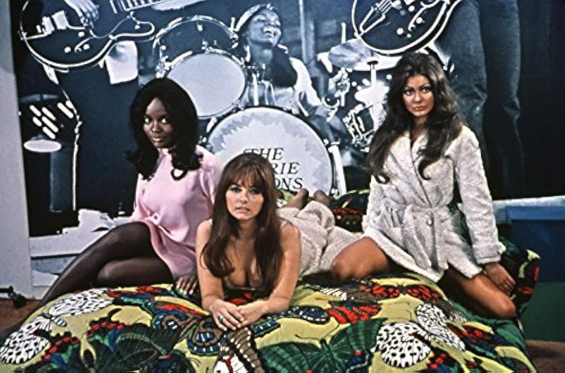 Más allá del valle de las muñecas (The Criterion Collection)