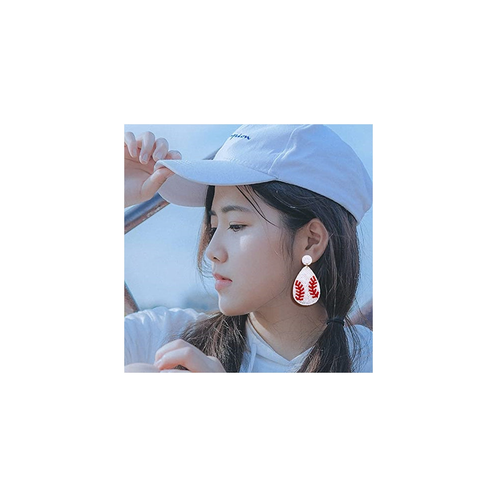 Aretes de lágrima de béisbol hechos a mano con cuentas