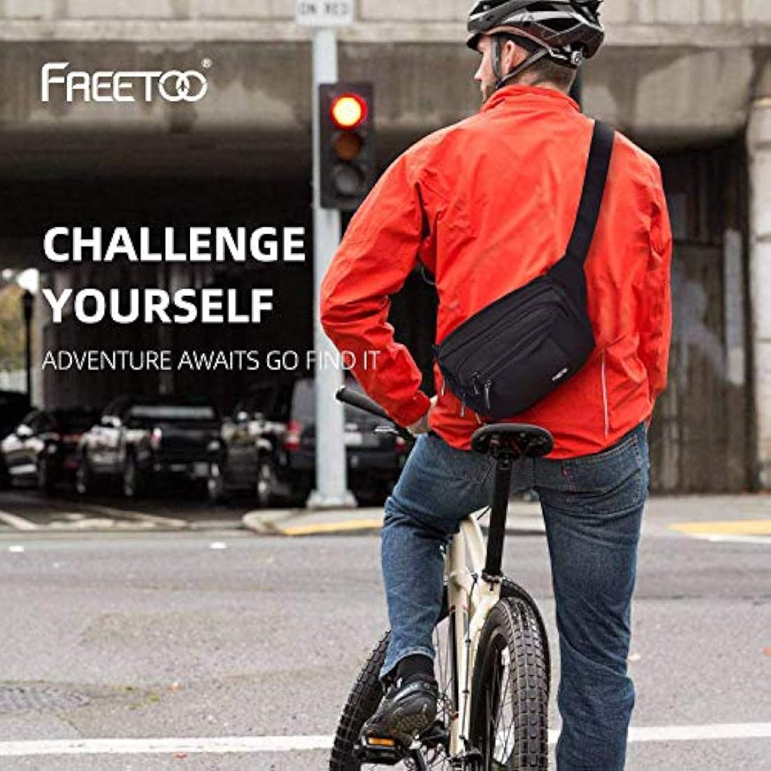 Cangurera unisex con correa ajustable color negro. FREETOO