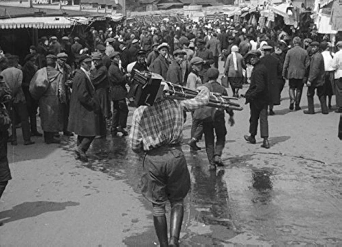 Dziga Vertov: El hombre con la cámara de cine y otras obras