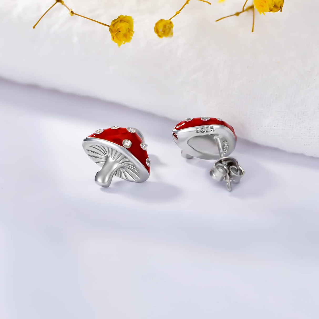 Aretes de hongos para mujeres