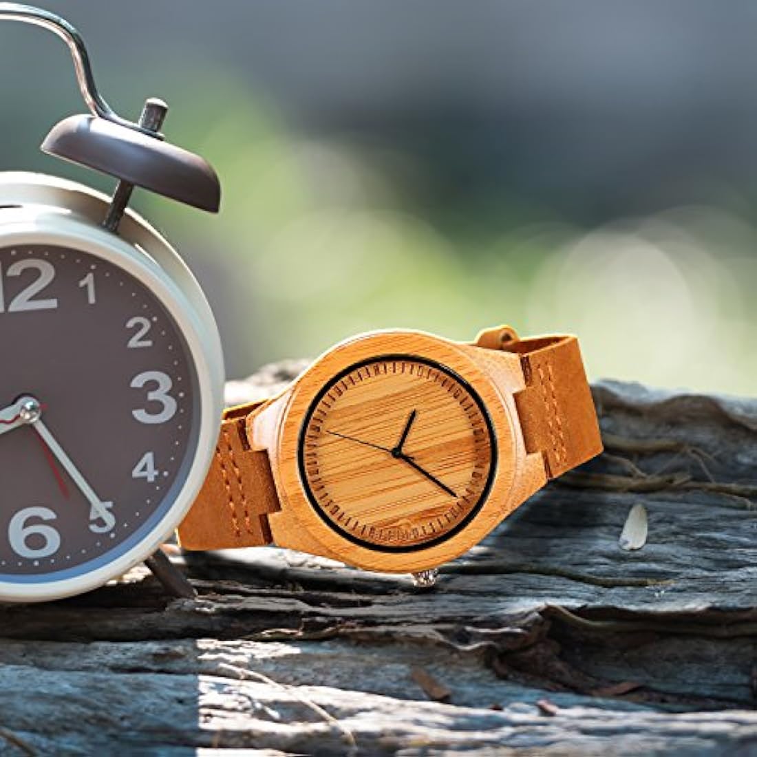 Reloj de madera de bambú