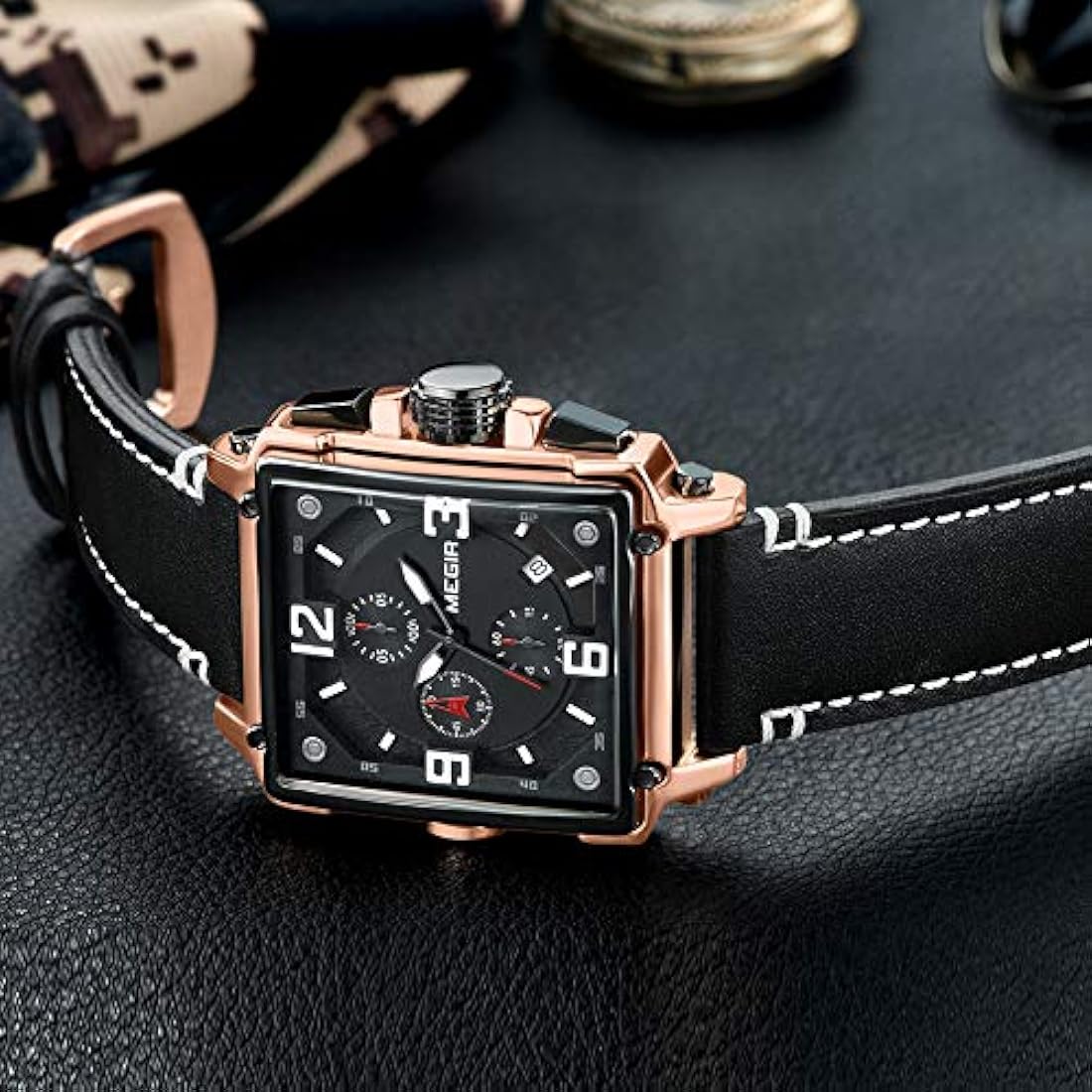 Reloj analógico de cuarzo con cronógrafo