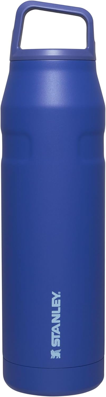 Botella de agua IceFlow™ con tapa y asa