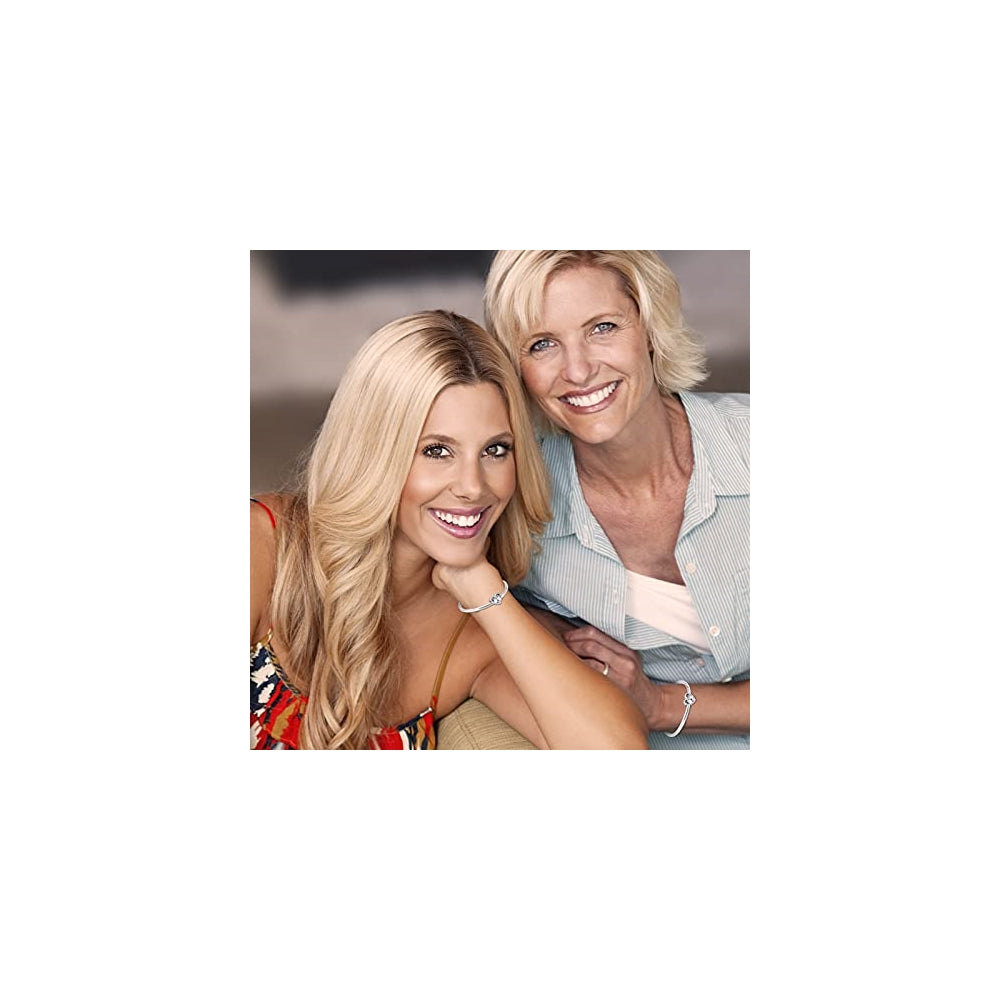 Dijes y Medallas de plata de ley