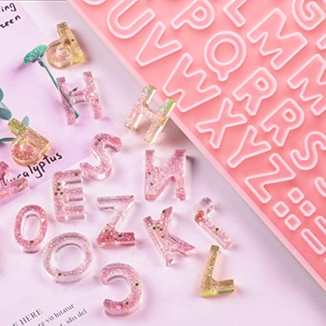 Bskifnn 402 moldes pequeños de silicona para letras, para manualidades, molde de resina de silicona con 400 piezas de alfileres de tornillo para hacer llaveros, colgantes, collares, pendientes