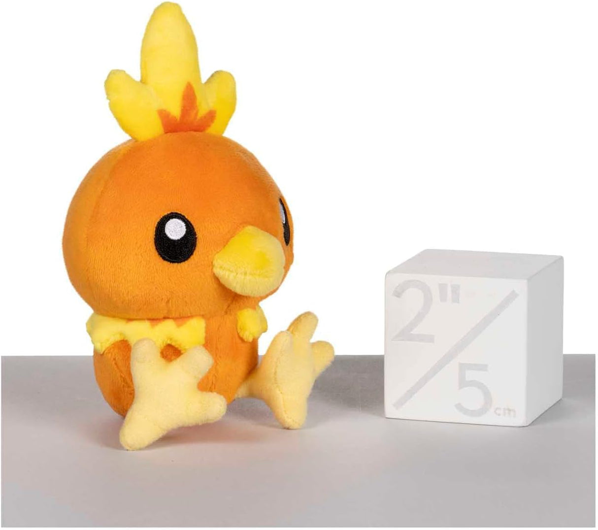 Pokémon Center: Cuties Sitting Cuties Torchic Poké Plush, 6 pulgadas