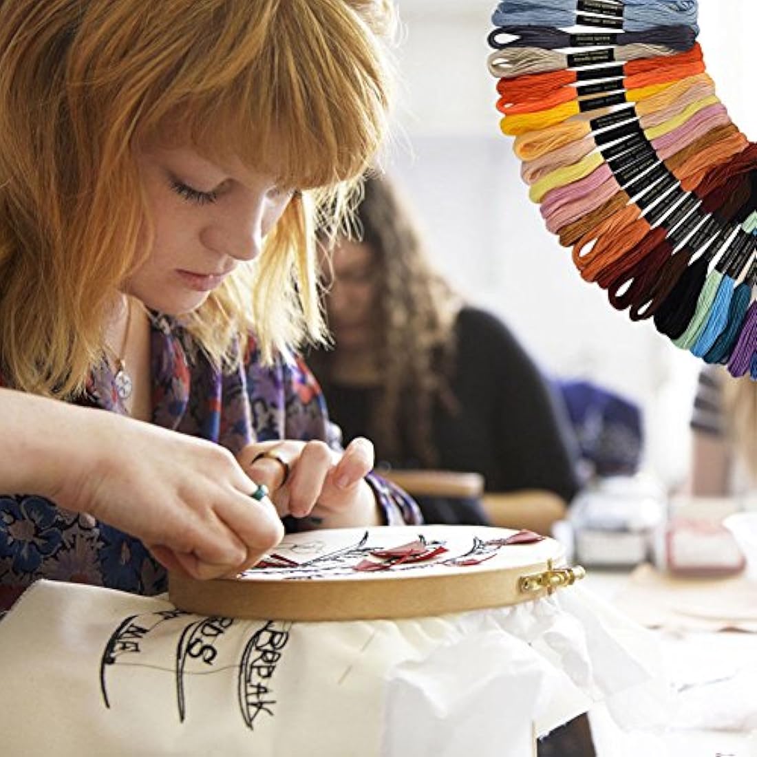 Pulsera de hilo de punto de cruz con números de color