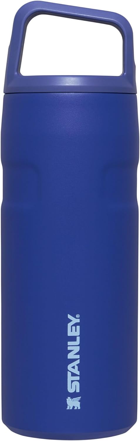 Botella de agua con tapa IceFlow™ y asa de transporte