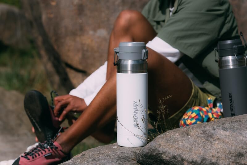 Botella de Agua Aislada | Tapa a Presión | Antifugas | Modelo GO