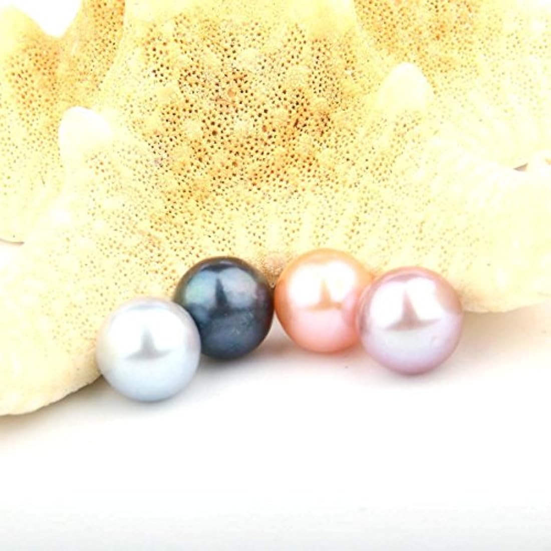 Dijes y Medallas Oyster con perlas redondas