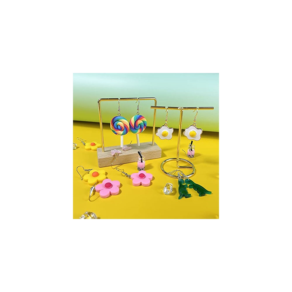 Arete extraños con varios diseños para mujeres