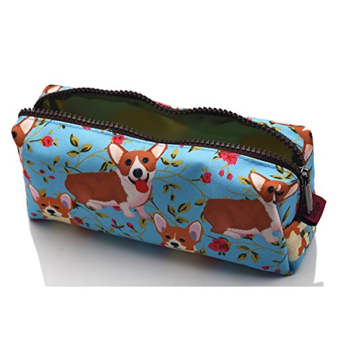 Cartuchera para guardar los colore, diseño de perros.