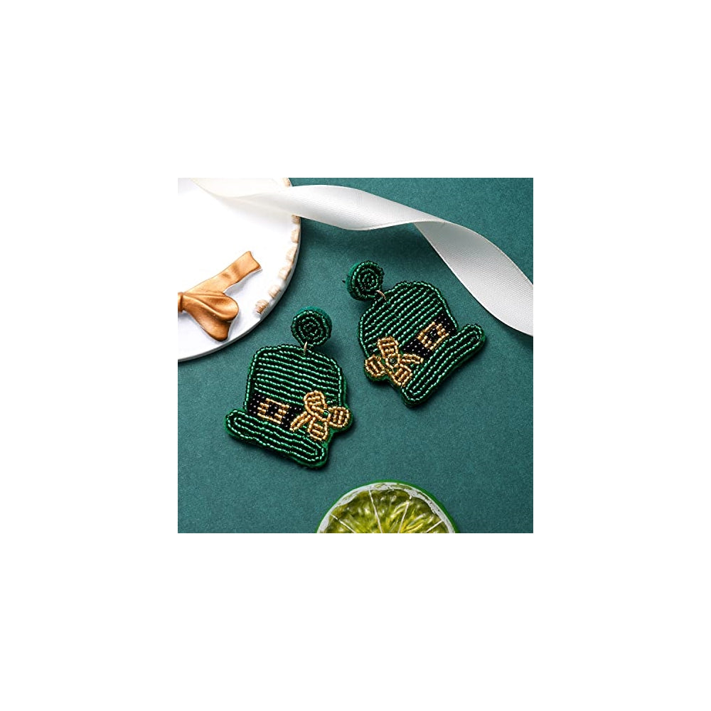 Aretes para mujer hechos a mano color verde