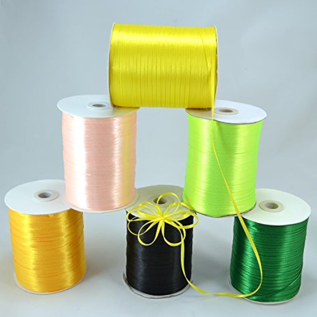 Cinta de satén de 1/8 pulgadas por 870 yardas