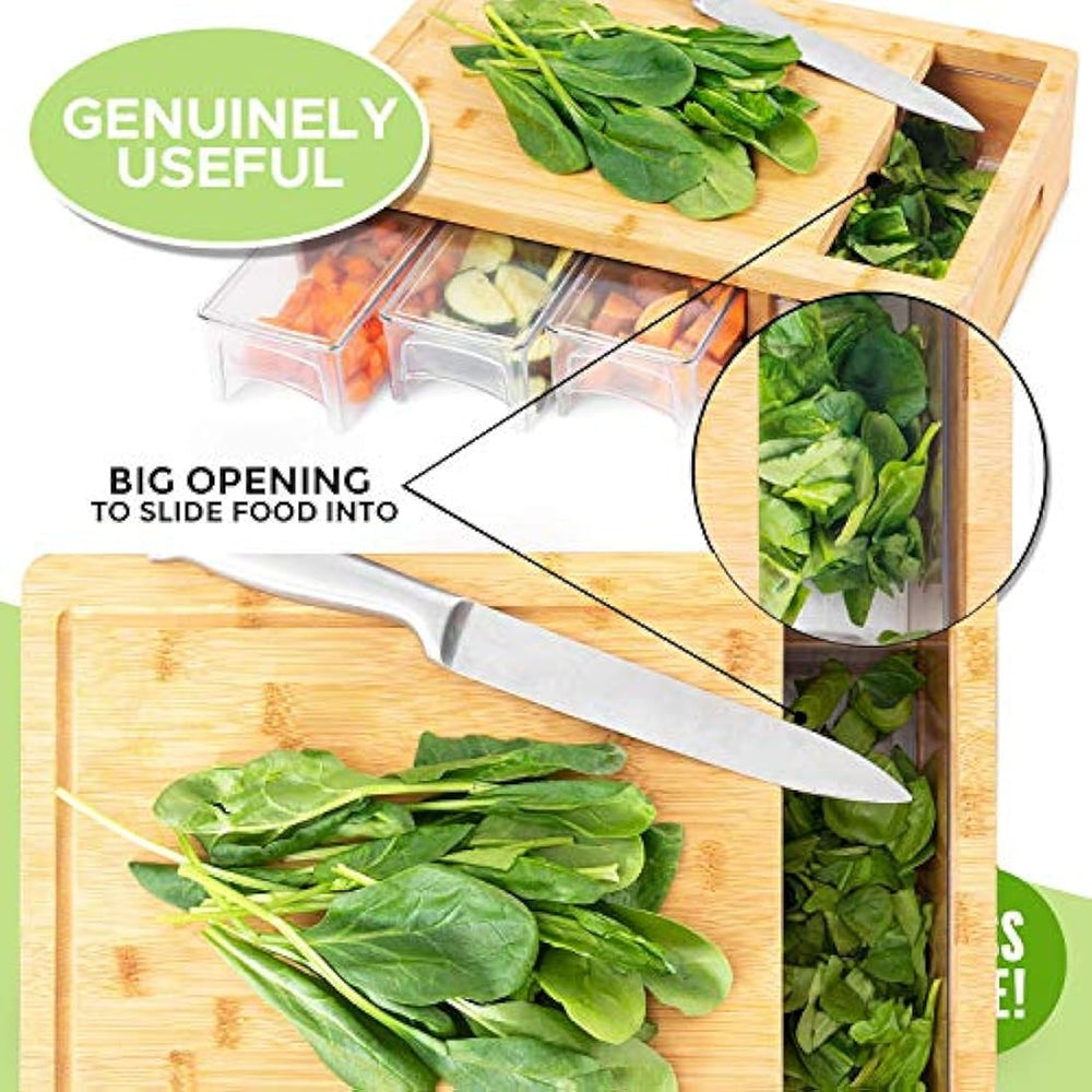 Tabla de cortar de bambú con bandejas y tapas.