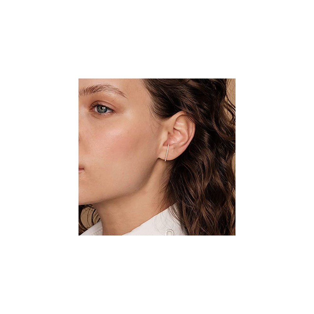 Aretes tipo dormilona chapados en oro de 14 quilates