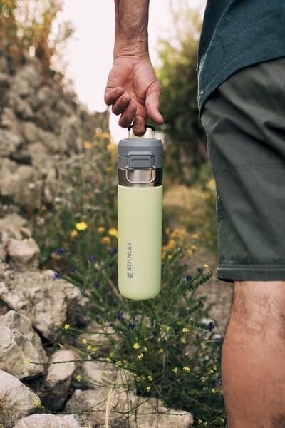 Botella de agua aislada, a prueba de fugas, modelo Quick Flip GO