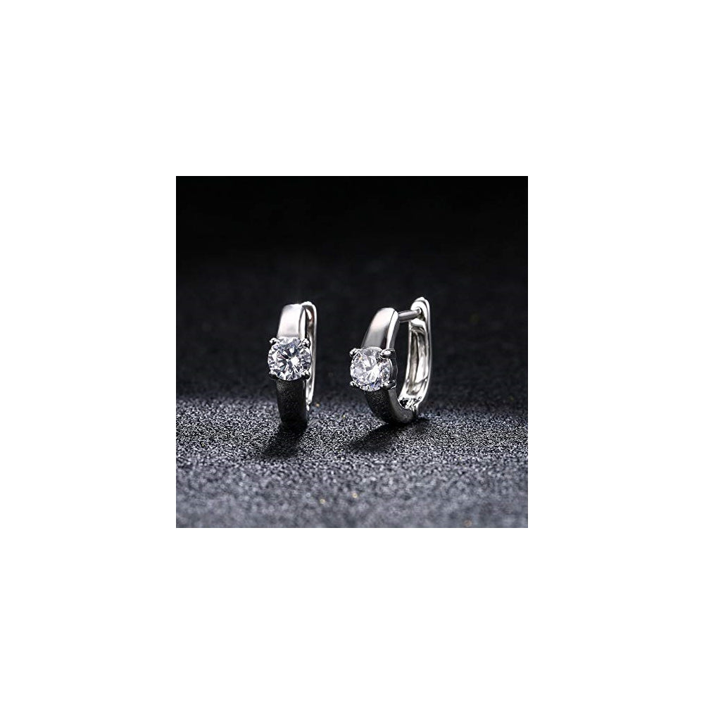 Aretes de circonita cúbica chapados en oro de 18 quilates