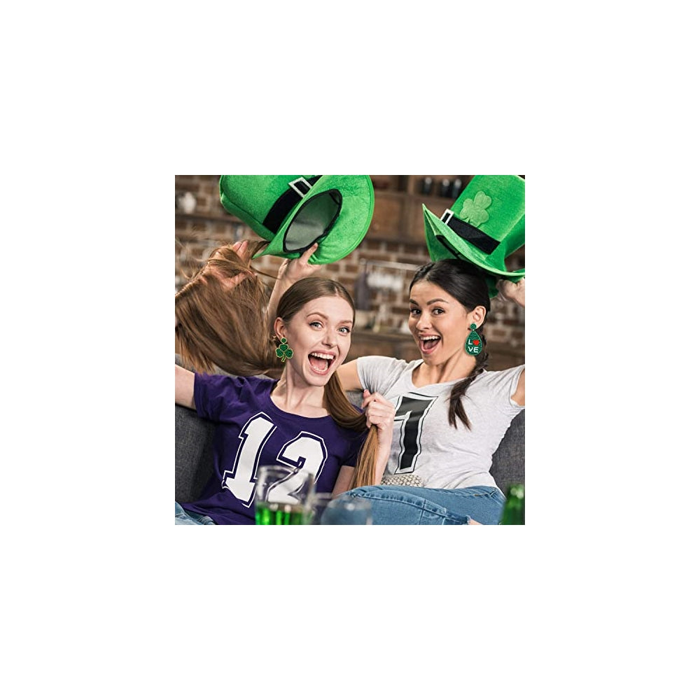 Aretes colgantes con diseño de trébol hechos a mano