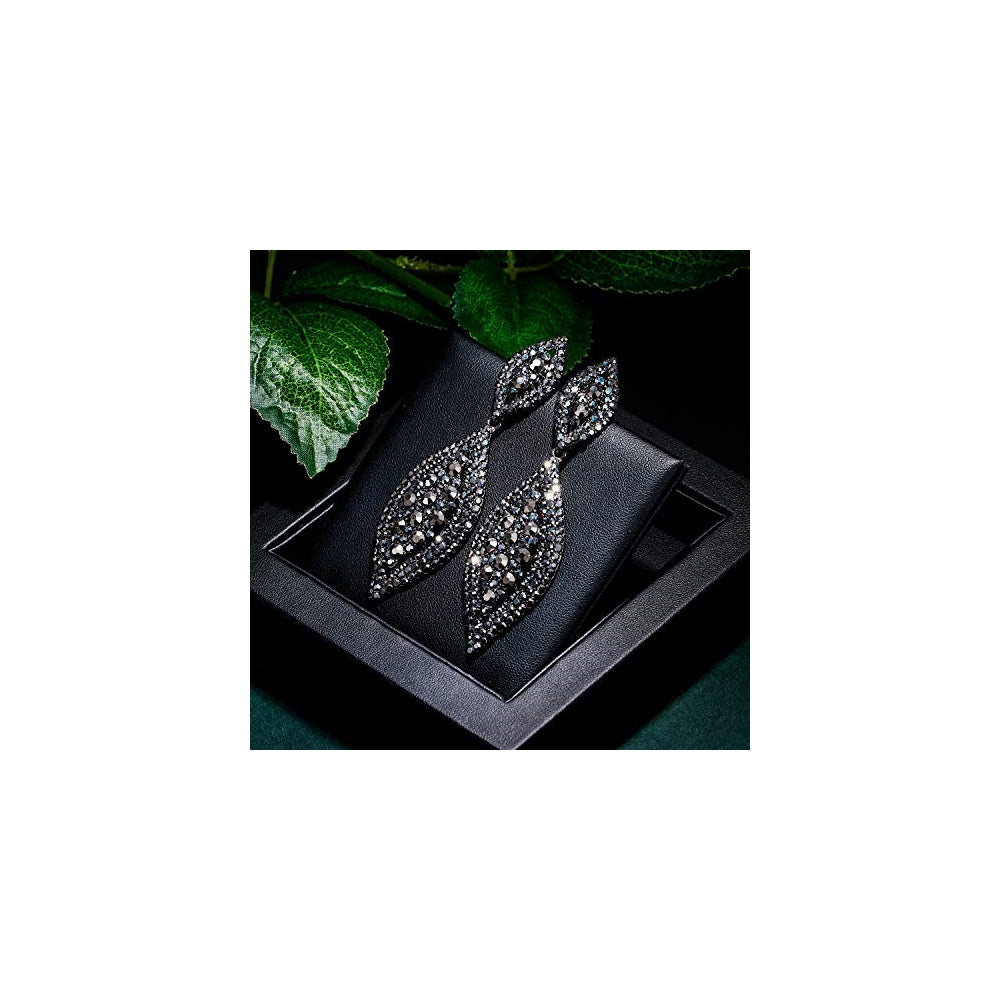 Aretes colgantes de 2 hojas con cristales negro claro