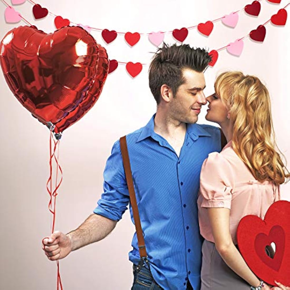 Juego de 4 carteles de fieltro con forma de corazón