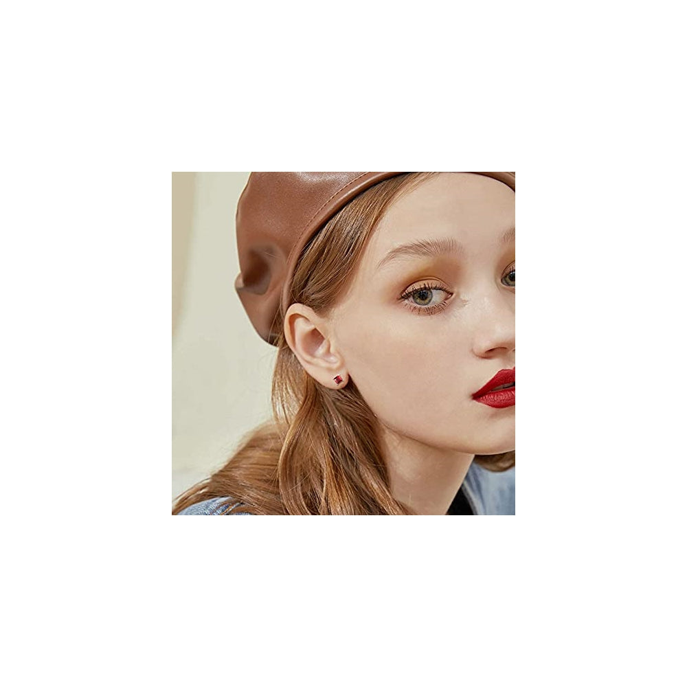 Aretes de tuerca de plata con diseño para mujeres