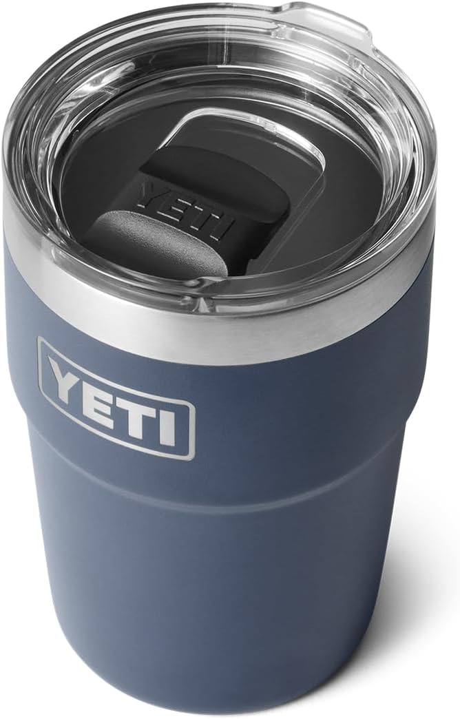 Vaso YETI Rambler 16 oz, Acero Inoxidable, Aislado, marino.