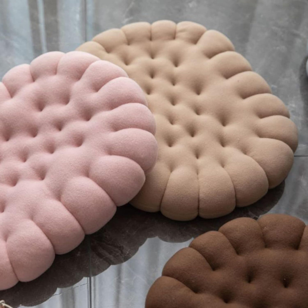 ZANYB Cojín de suelo de galleta, almohada de felpa suave para tatami, cojín de asiento ovalado para sillas de ventana de bahía, 20 x 16 pulgadas, color rosa