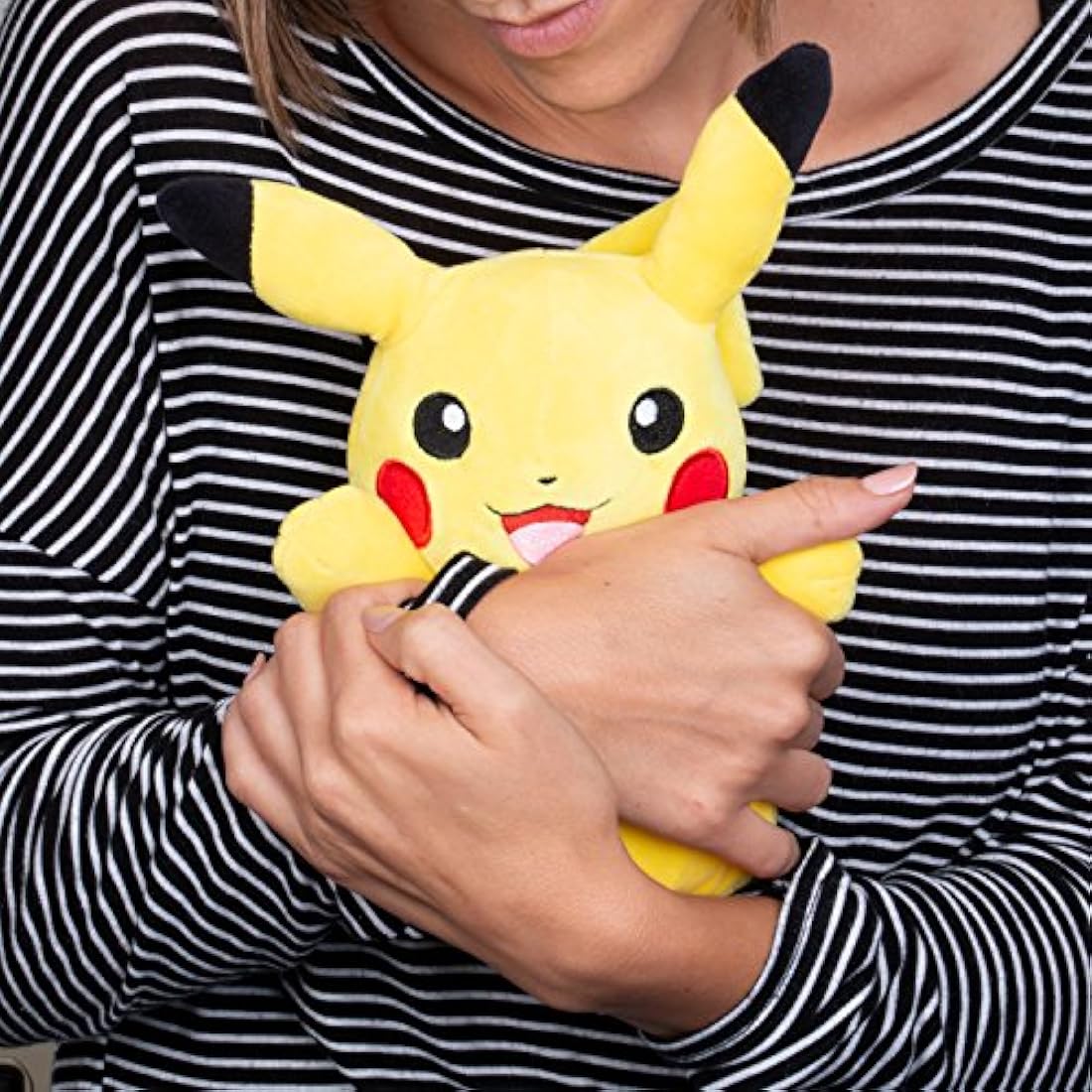 Pokemon Plush, pikachu de felpa de 8.0 in