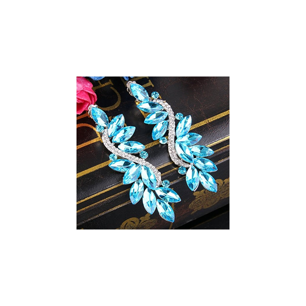 Aretes colgantes multi marqués con diseño de flores