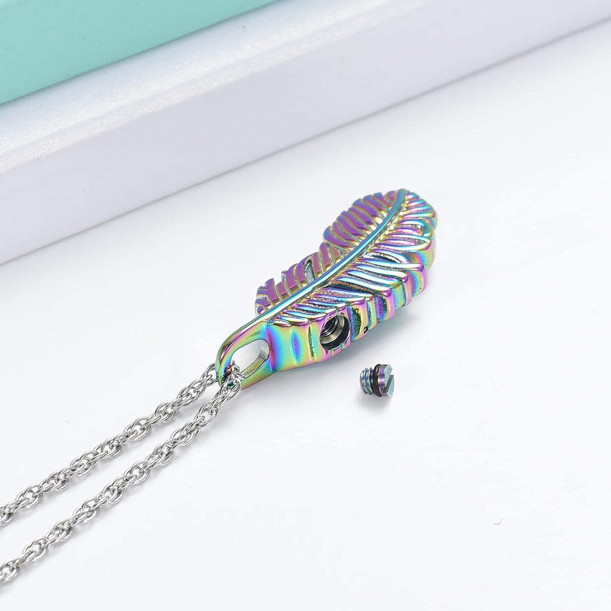 Collar de urna de ala de plumas shajwo para cenizas, Lila