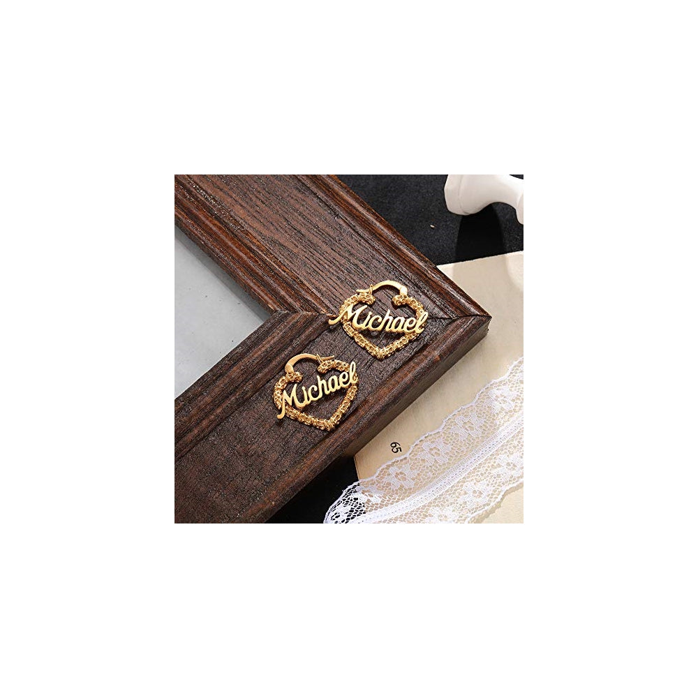 Aretes de aro de bambú personalizados con nombre para mujer