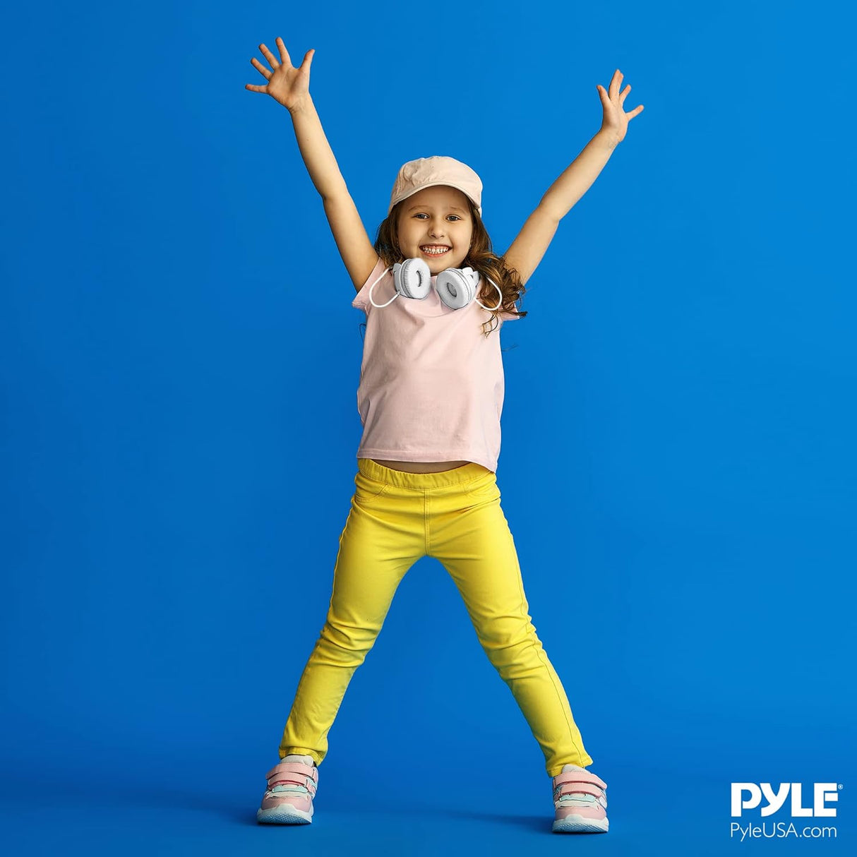 Auriculares cómodos y ligeros con cable para niños Pyle