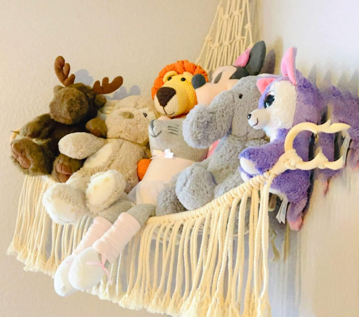 Hamaca Macramé para Peluches - Organizador Esquinero con Borlas