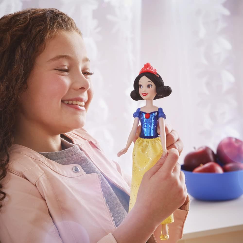 Muñeca Snow White Royal Shimmer Disney, con accesorios y falda